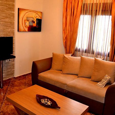 Αmalia Lux Villas Vrasná Kültér fotó