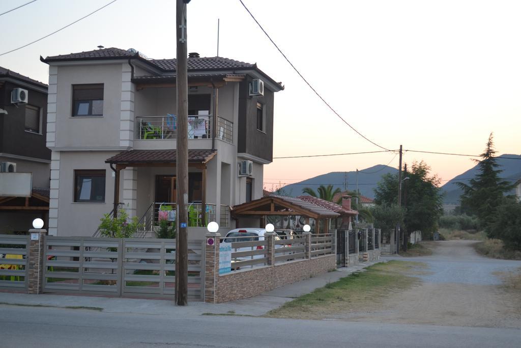 Αmalia Lux Villas Vrasná Kültér fotó