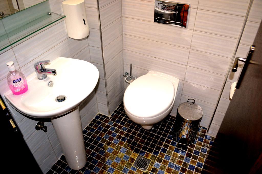 Αmalia Lux Villas Vrasná Szoba fotó