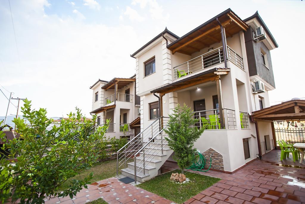 Αmalia Lux Villas Vrasná Kültér fotó