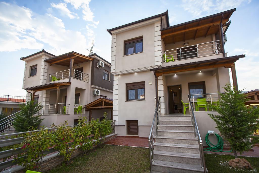 Αmalia Lux Villas Vrasná Kültér fotó