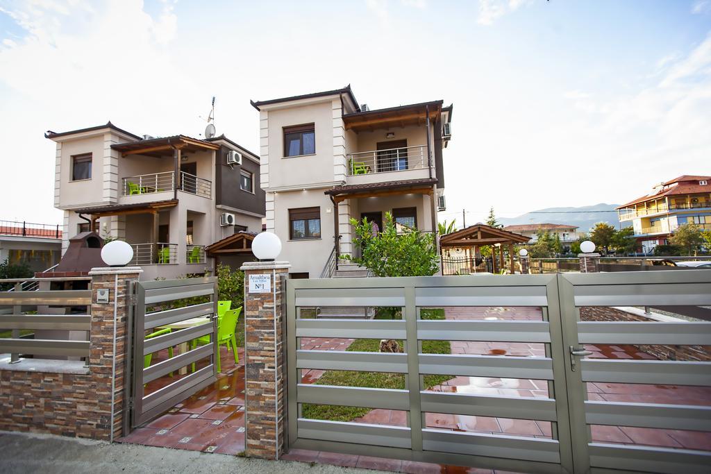 Αmalia Lux Villas Vrasná Kültér fotó